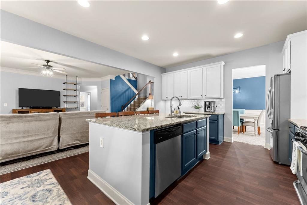 6220 Crescent Landing Drive