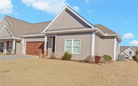 Townhouse For Sale - 177 Village Drive<br/> Dahlonega, GA 30533