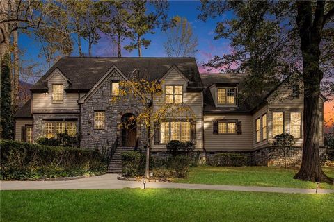 Photo of 960 Landmark Drive, Atlanta, GA 30342 (MLS # 7747782)