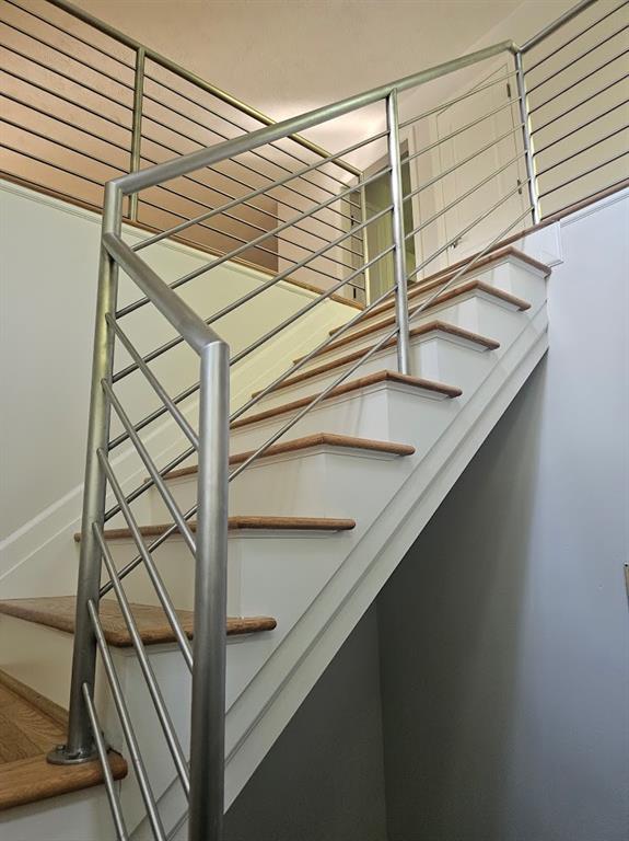 1490 N Crossing Circle NE