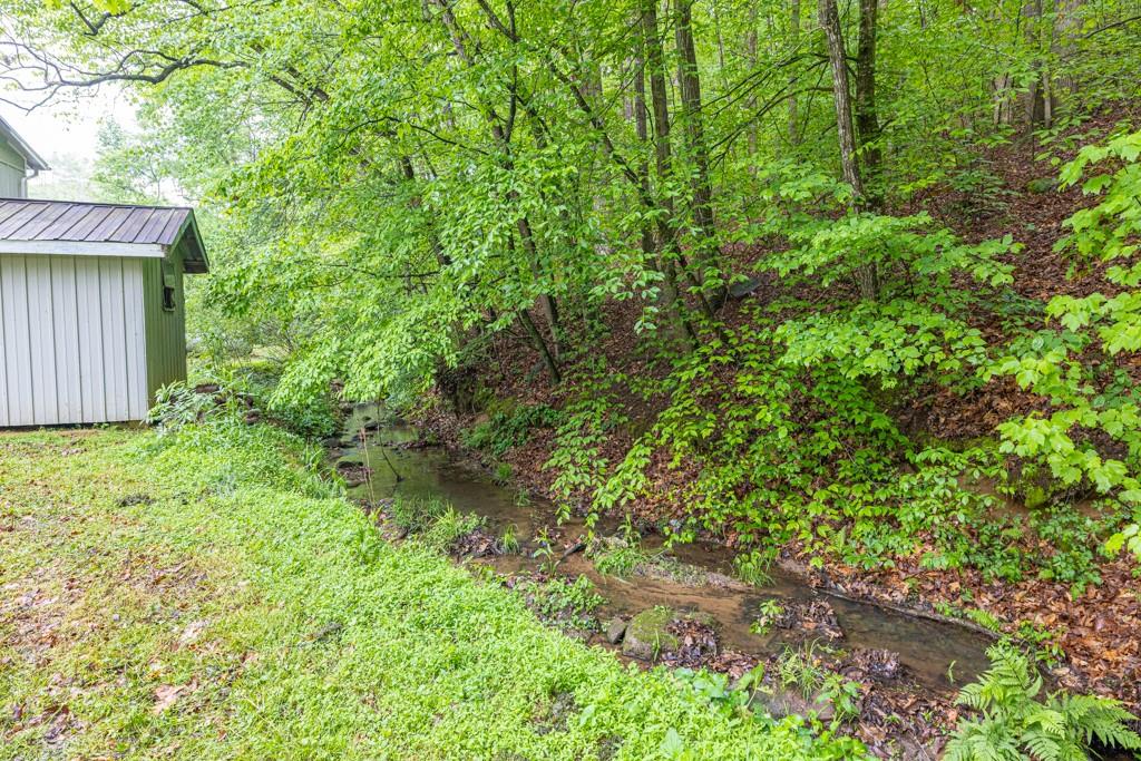 168 Stringer Cochran Road