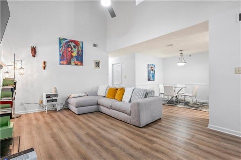 Condo For Sale - 3960 Riverlook Parkway #207<br/> Cobb County, Marietta, GA 30067
