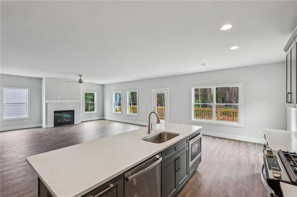 3111 Stonegate Drive, Atlanta, Georgia image 13