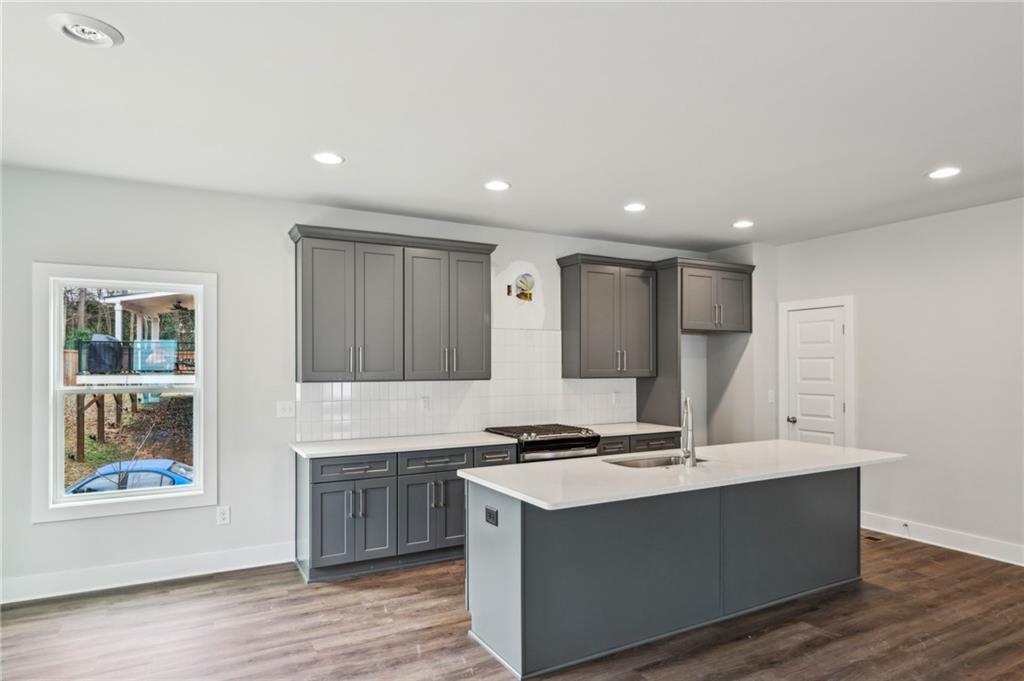 3111 Stonegate Drive, Atlanta, Georgia image 9