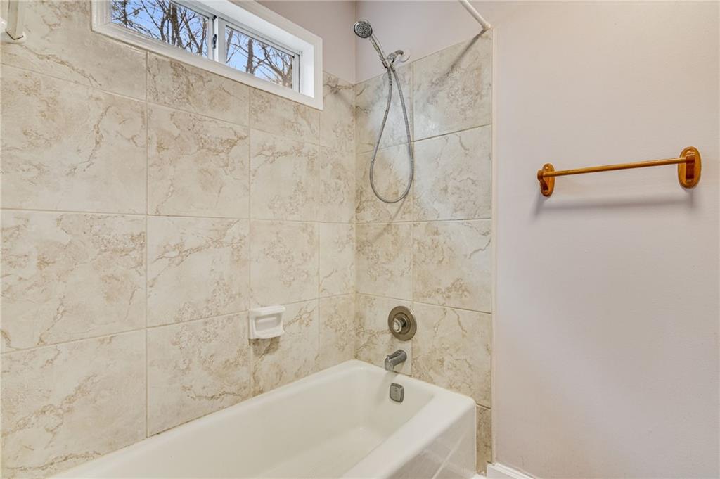 Colony Glen - Residential Lease