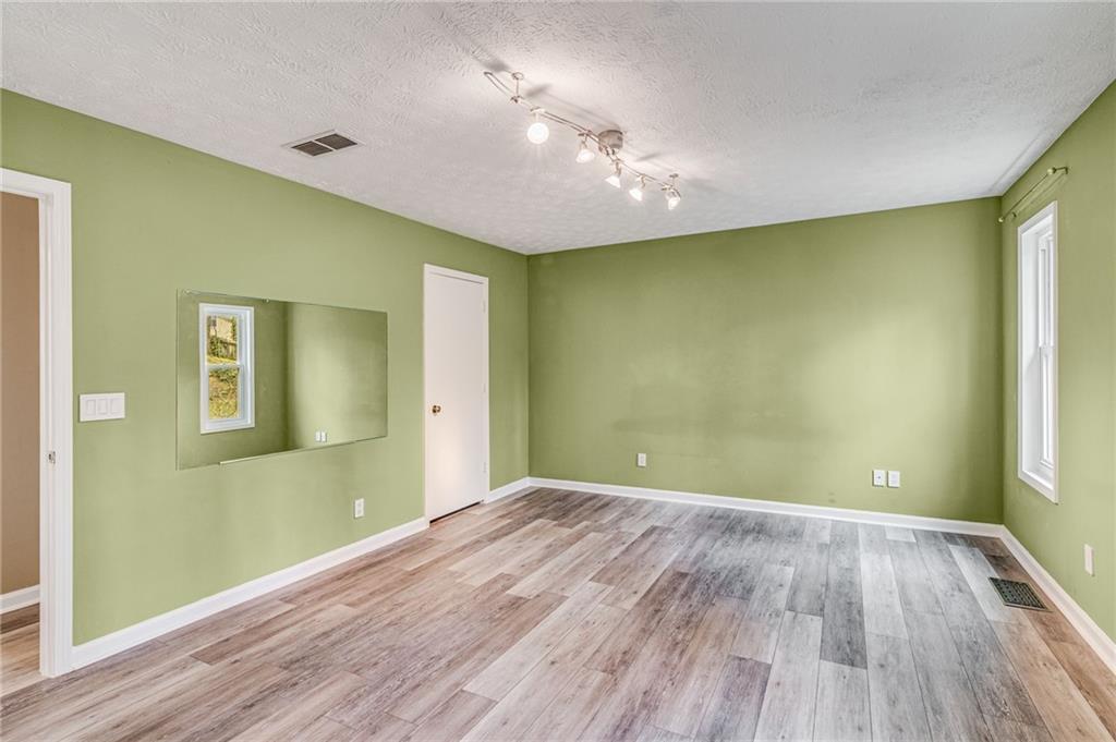 Colony Glen - Residential Lease
