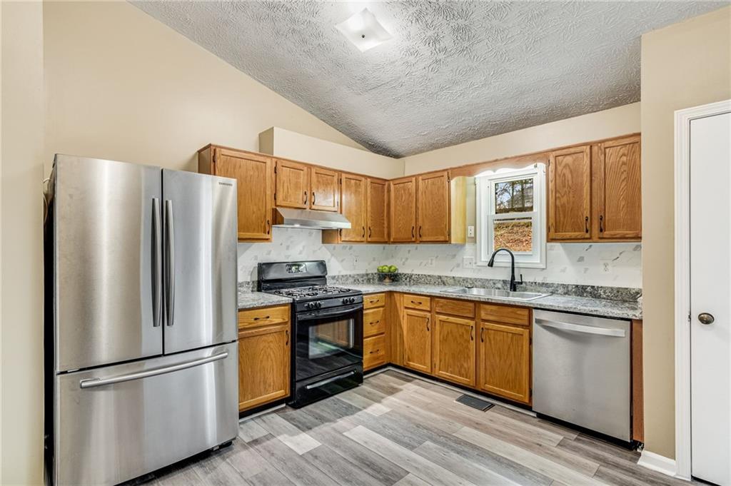 Colony Glen - Residential Lease