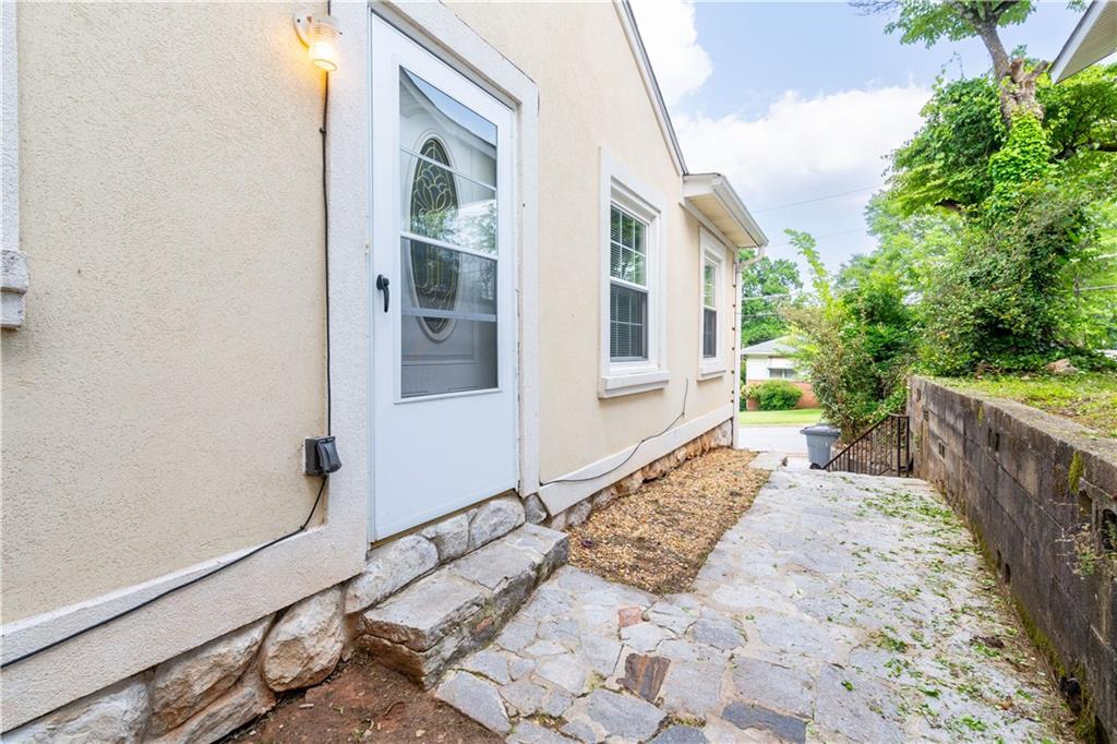 3349 Lavista Drive