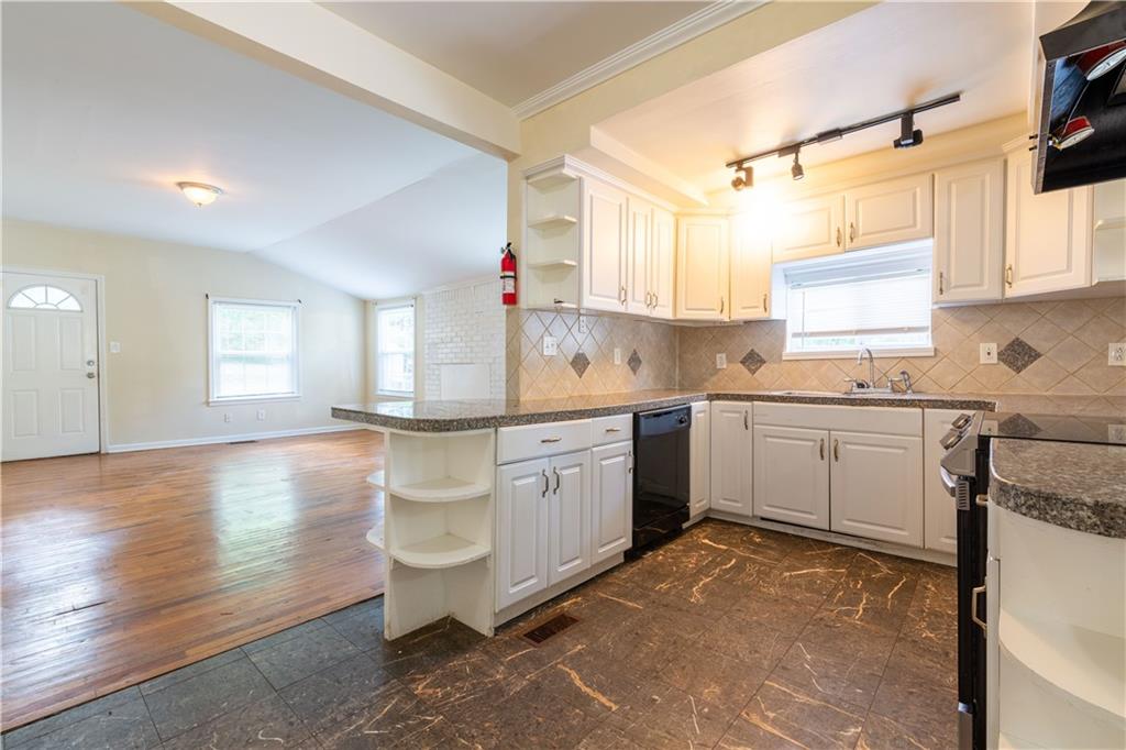 3349 Lavista Drive