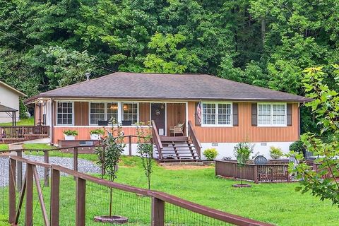 8 Taylor Road Helen GA 30545