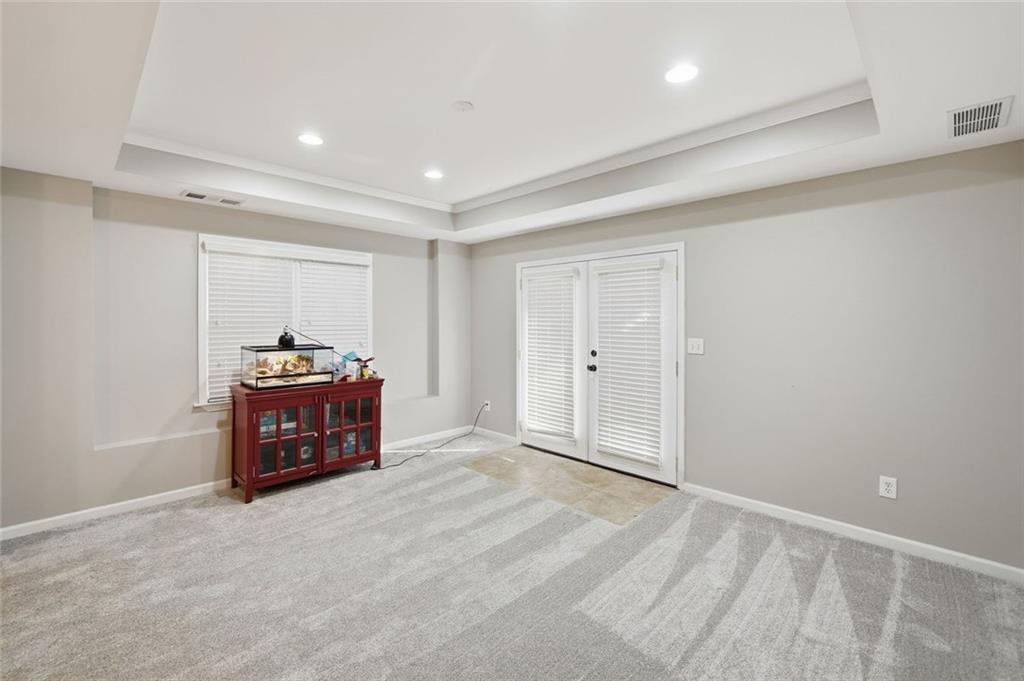 LAURIAN PARK - Residential