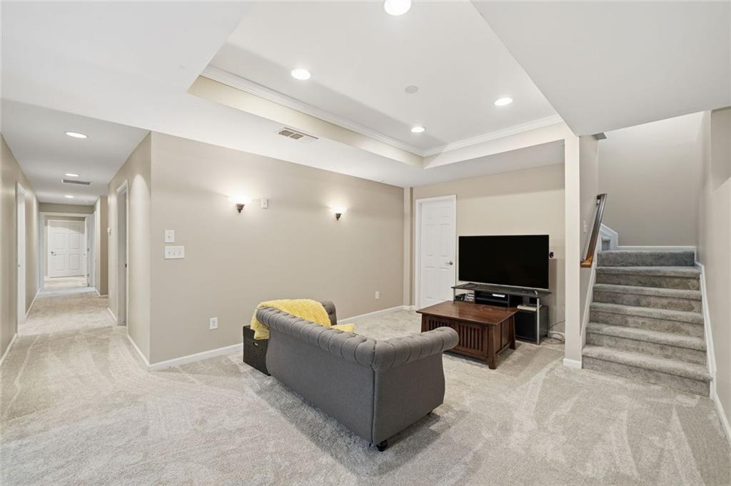 LAURIAN PARK - Residential