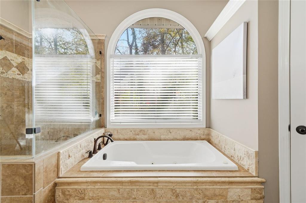 LAURIAN PARK - Residential