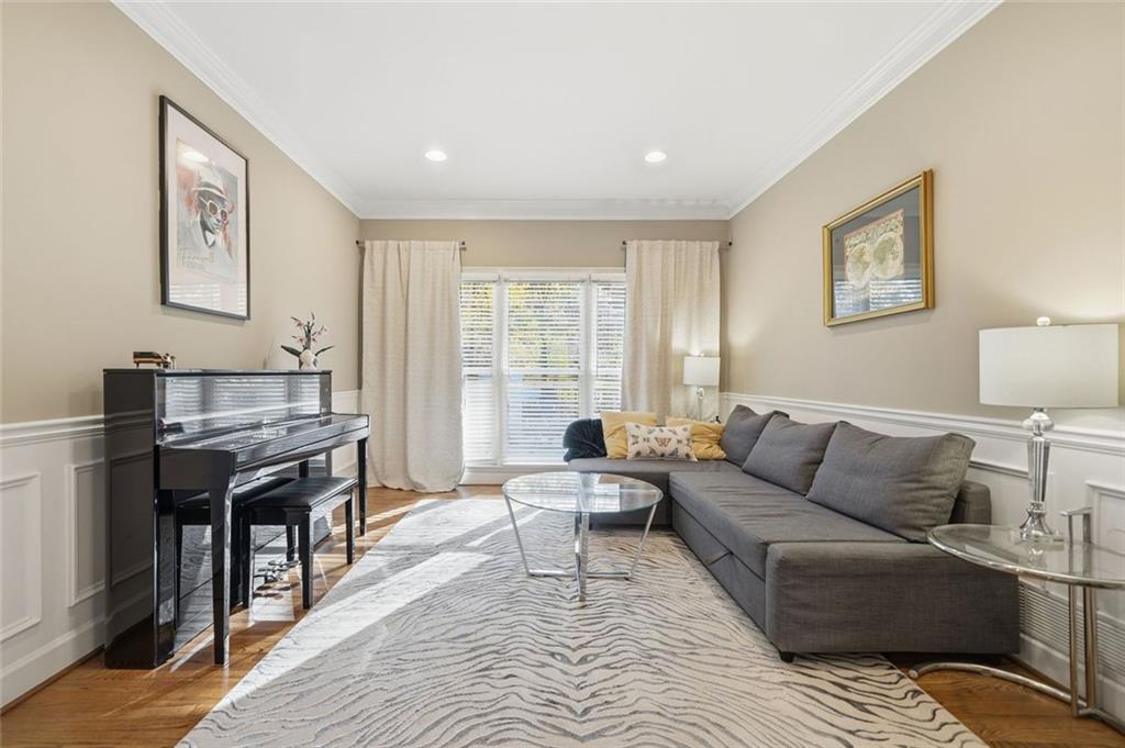 LAURIAN PARK - Residential