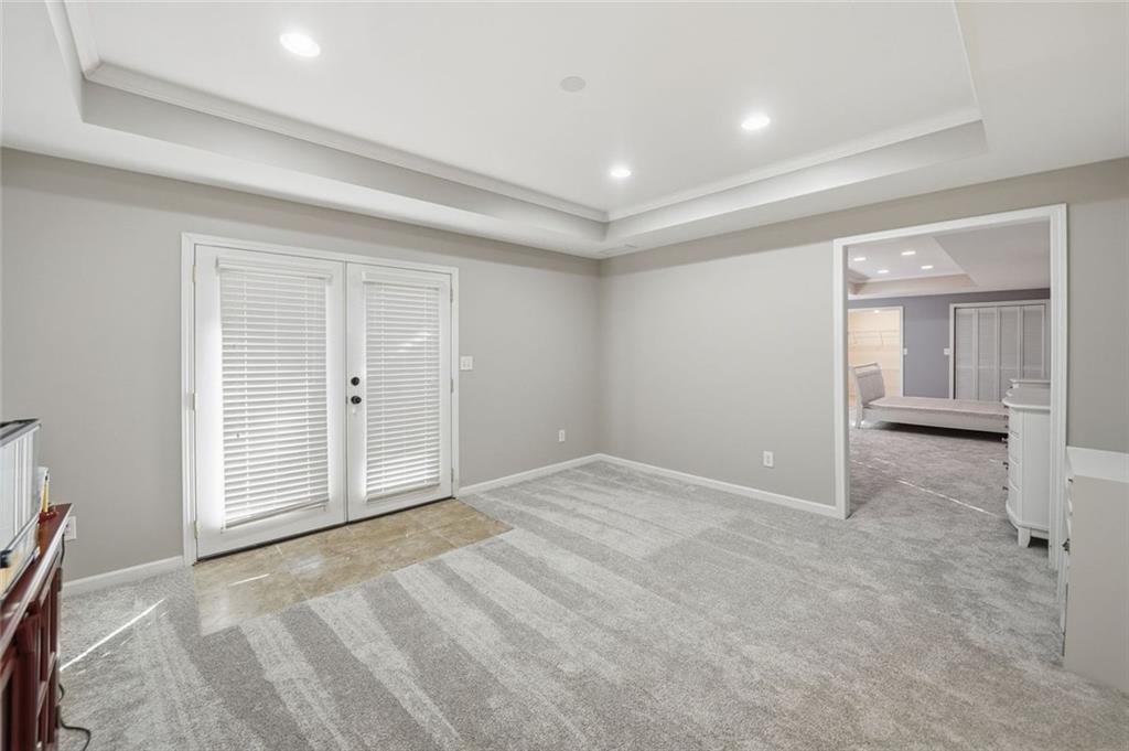 LAURIAN PARK - Residential