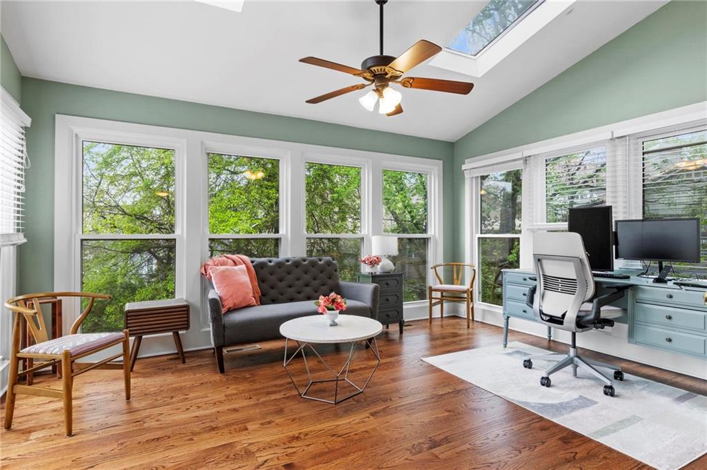 2518 Oakwood Way, Smyrna, Georgia image 9