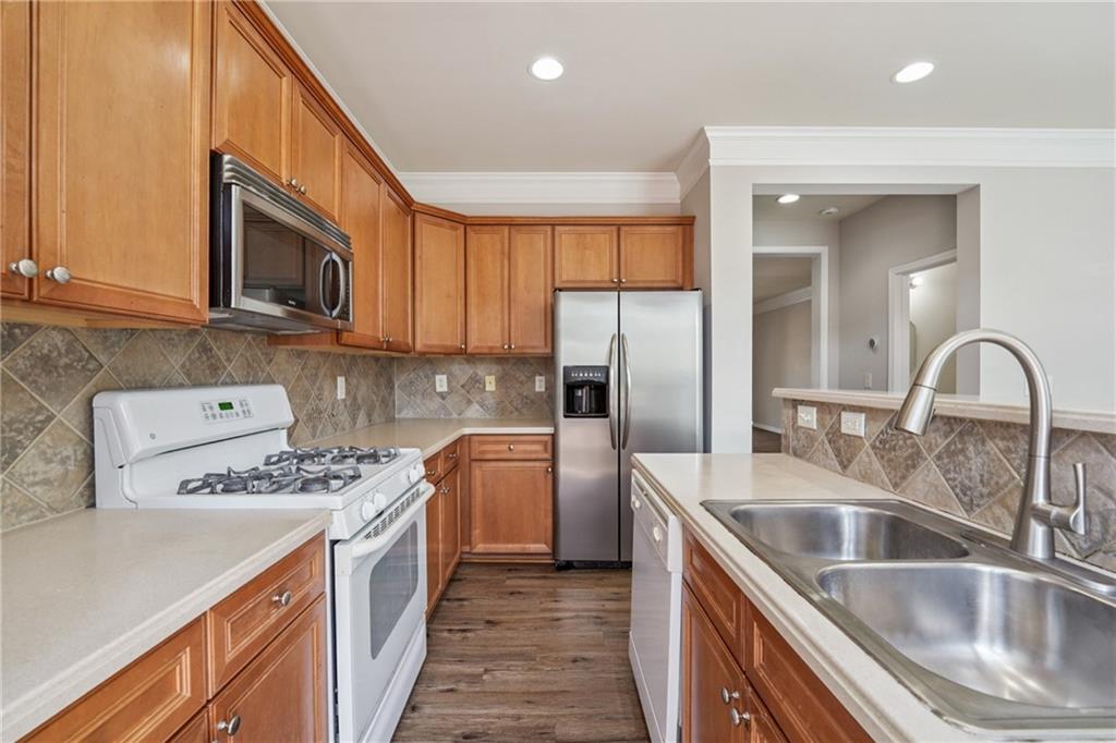 3307 Regatta Grove