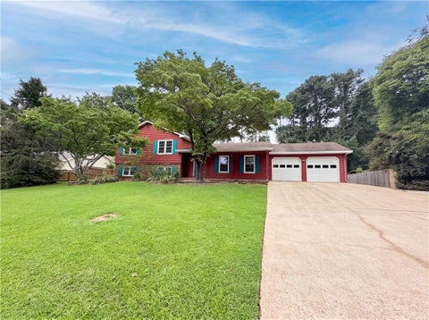 Homes For Sale - 1731 Sundale Drive<br/> Lawrenceville, GA 30046