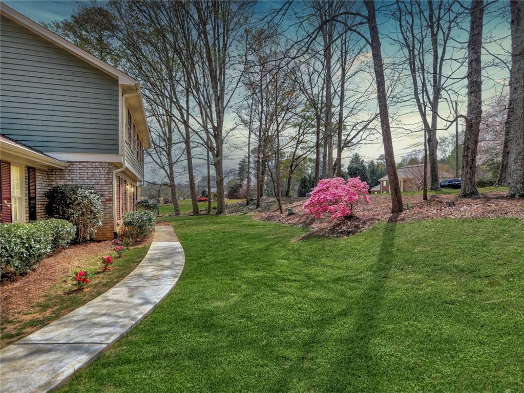 3120 Beechwood Drive SE