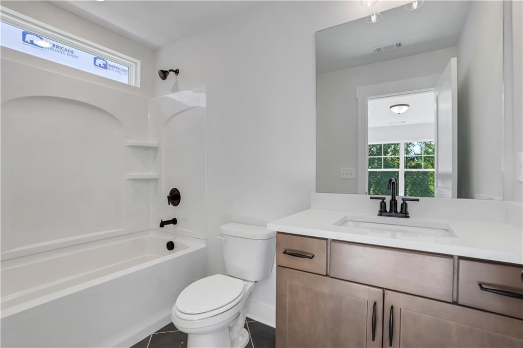 7004 Manchester Drive, Flowery Branch, Georgia image 44