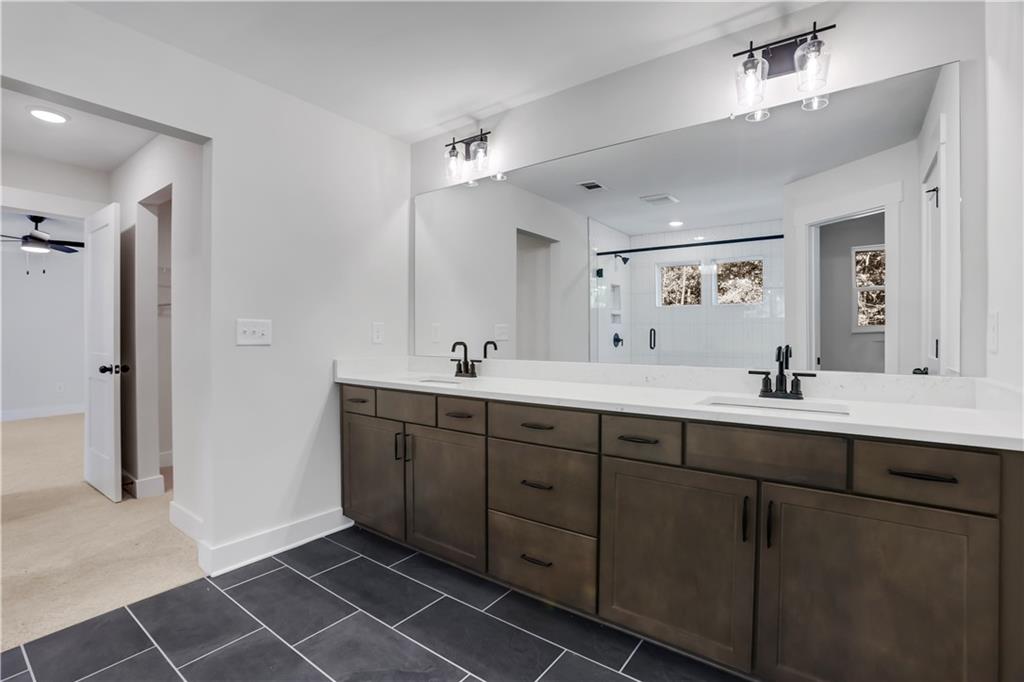 7004 Manchester Drive, Flowery Branch, Georgia image 35