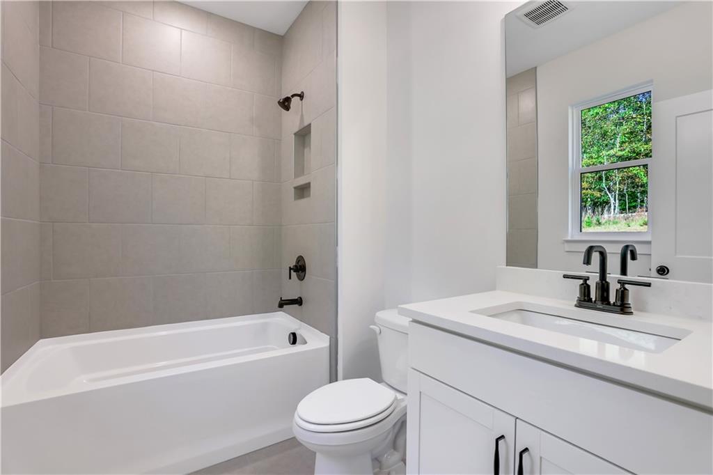 7004 Manchester Drive, Flowery Branch, Georgia image 27