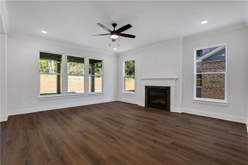 7004 Manchester Drive, Flowery Branch, Georgia image 12
