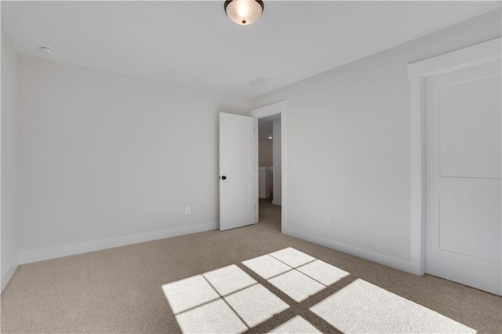 7004 Manchester Drive, Flowery Branch, Georgia image 40
