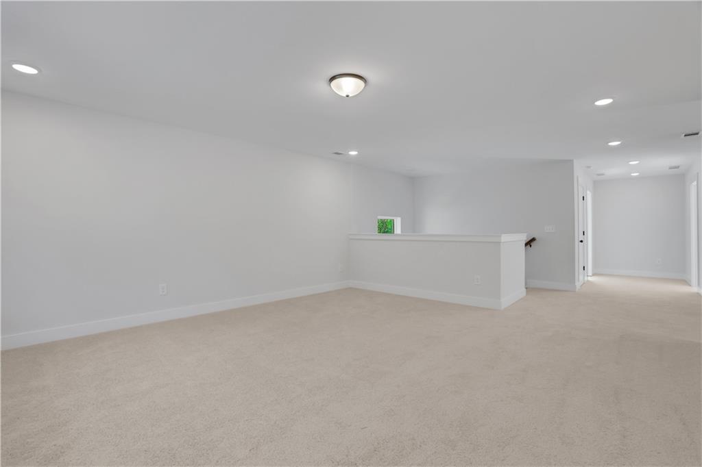 7004 Manchester Drive, Flowery Branch, Georgia image 46