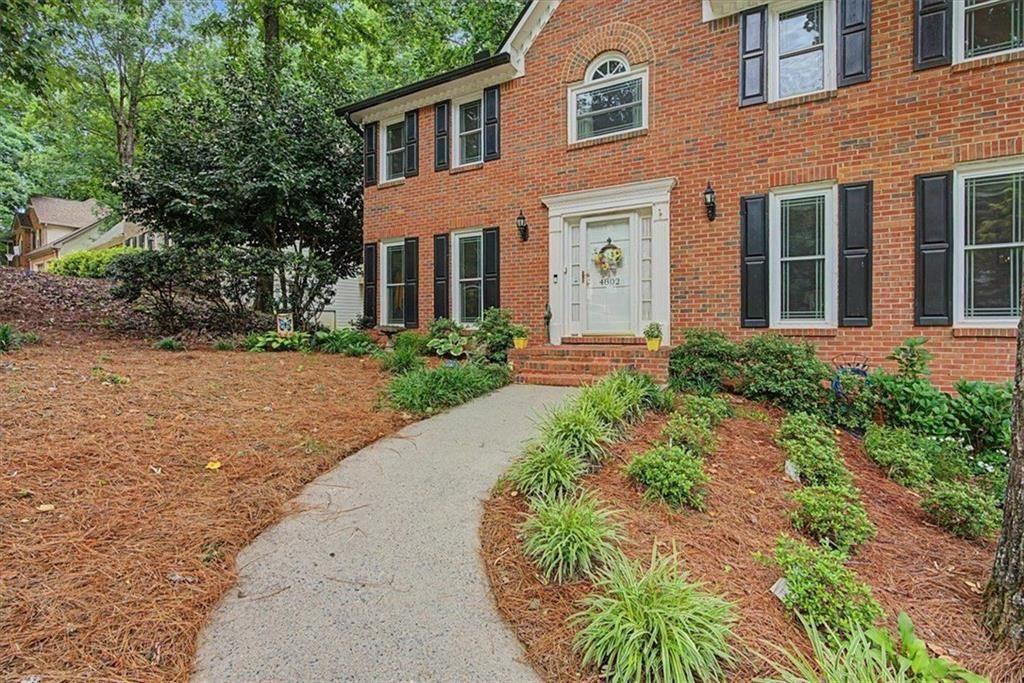 4802 Thornwood Drive