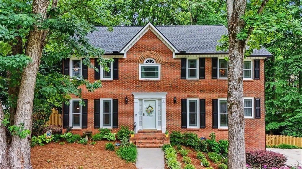 4802 Thornwood Drive