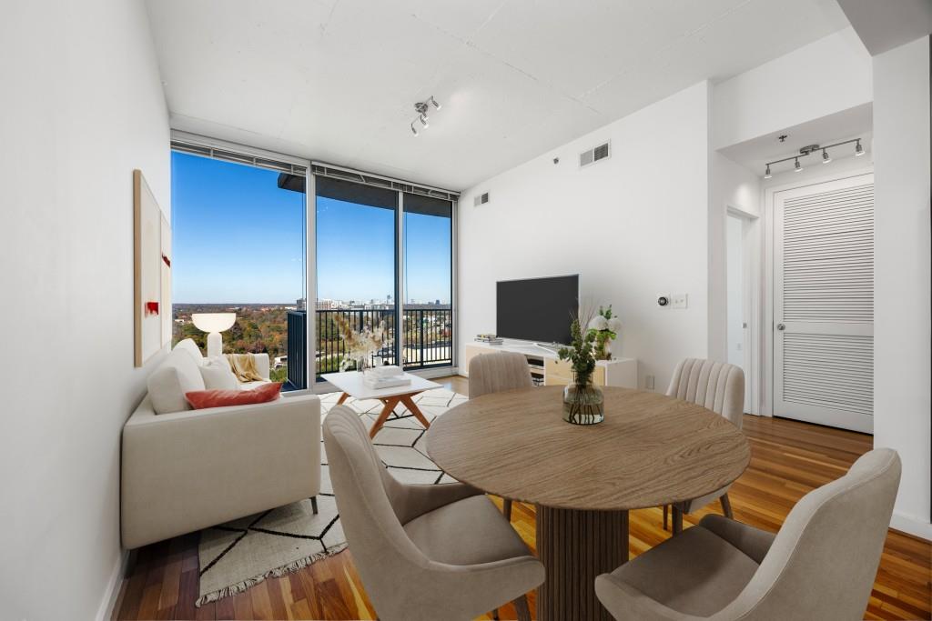 TWELVE ATLANTIC STATION - Residential