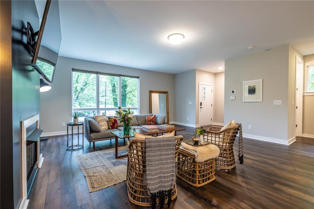 2465 Rockcliff Road, Atlanta, Georgia image 7