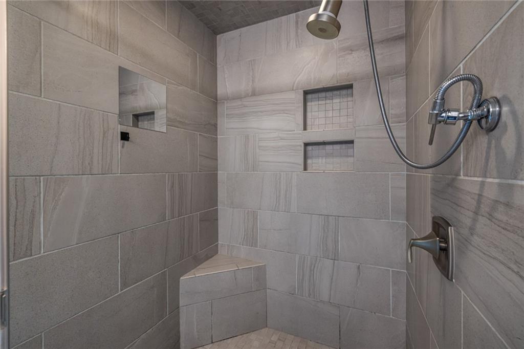 2465 Rockcliff Road, Atlanta, Georgia image 26