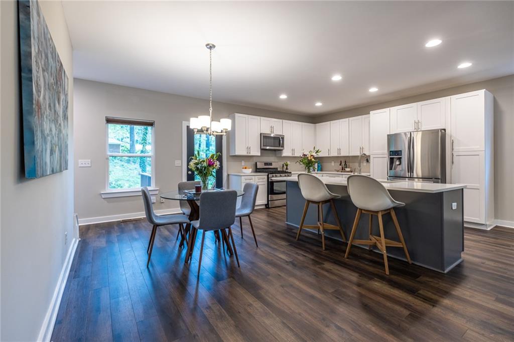 2465 Rockcliff Road, Atlanta, Georgia image 14