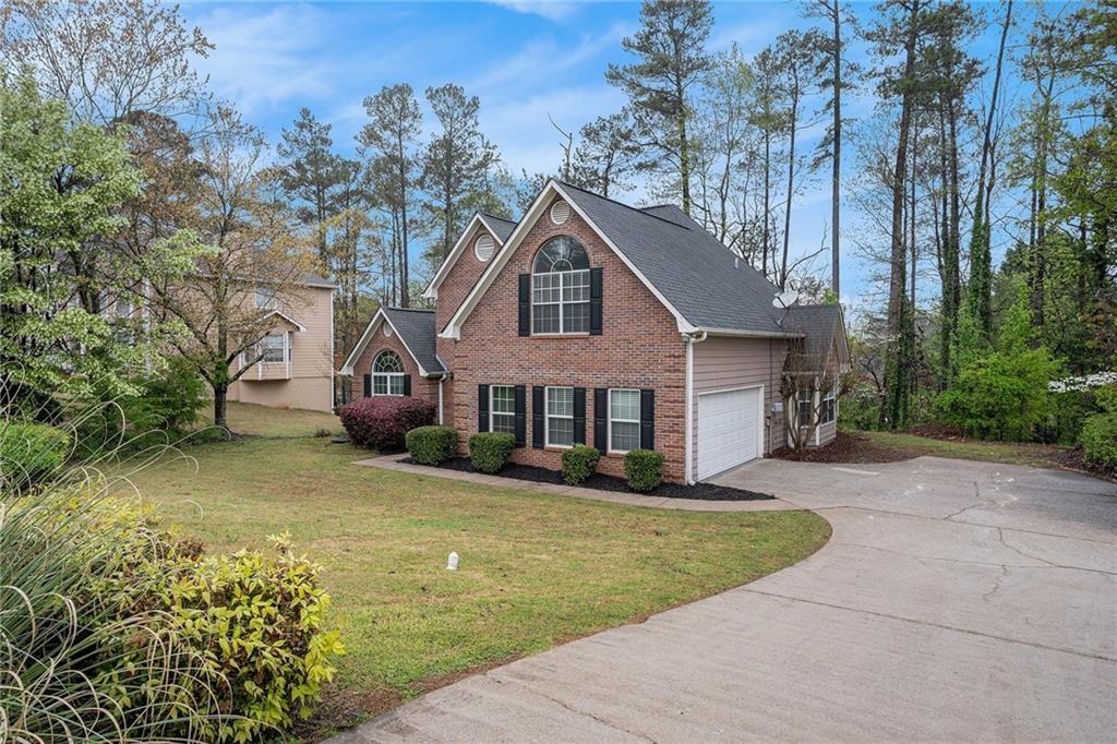 322 FERNHILL Court