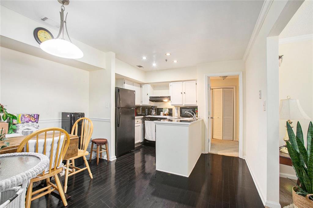 233 Cobblestone Trail