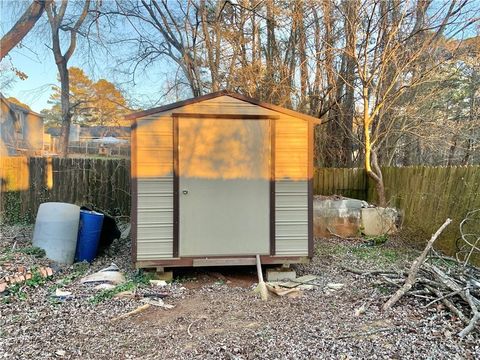 A home in Powder Springs