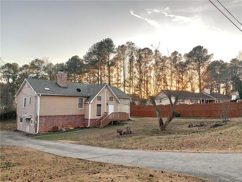 A home in Powder Springs