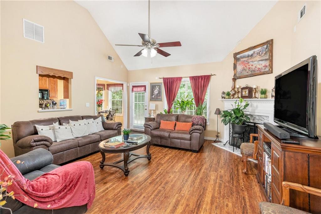 1335 Vine Circle, Mcdonough, Georgia image 5
