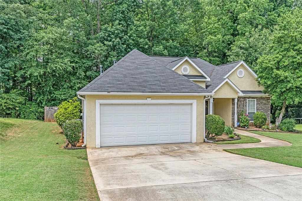1335 Vine Circle, Mcdonough, Georgia image 4