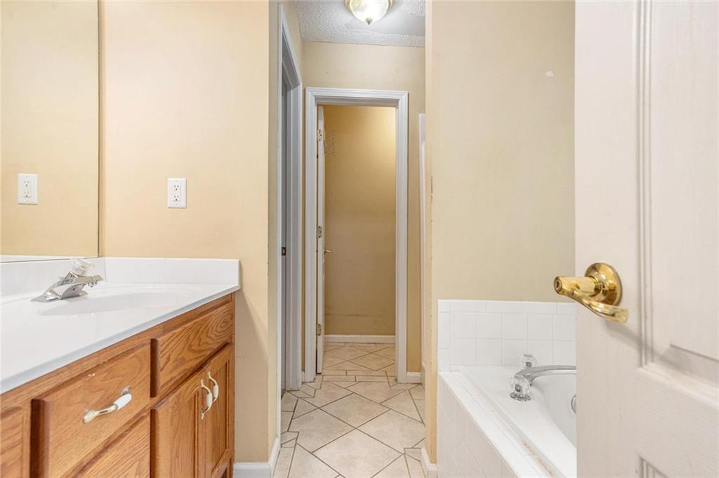 1335 Vine Circle, Mcdonough, Georgia image 21