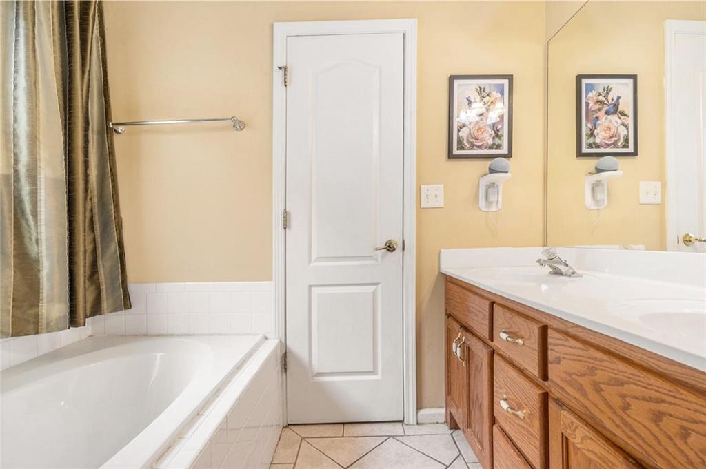 1335 Vine Circle, Mcdonough, Georgia image 23
