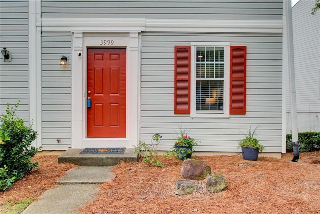 3999 Bayside Circle