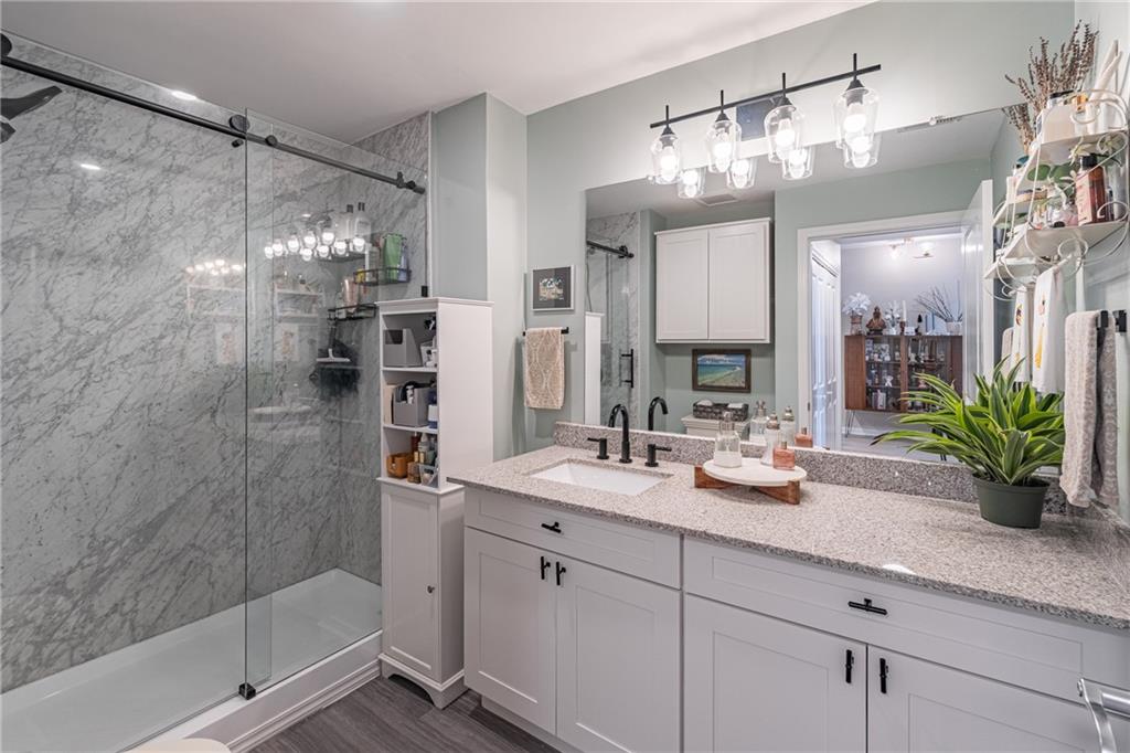 3040 Peachtree Road NW 1013