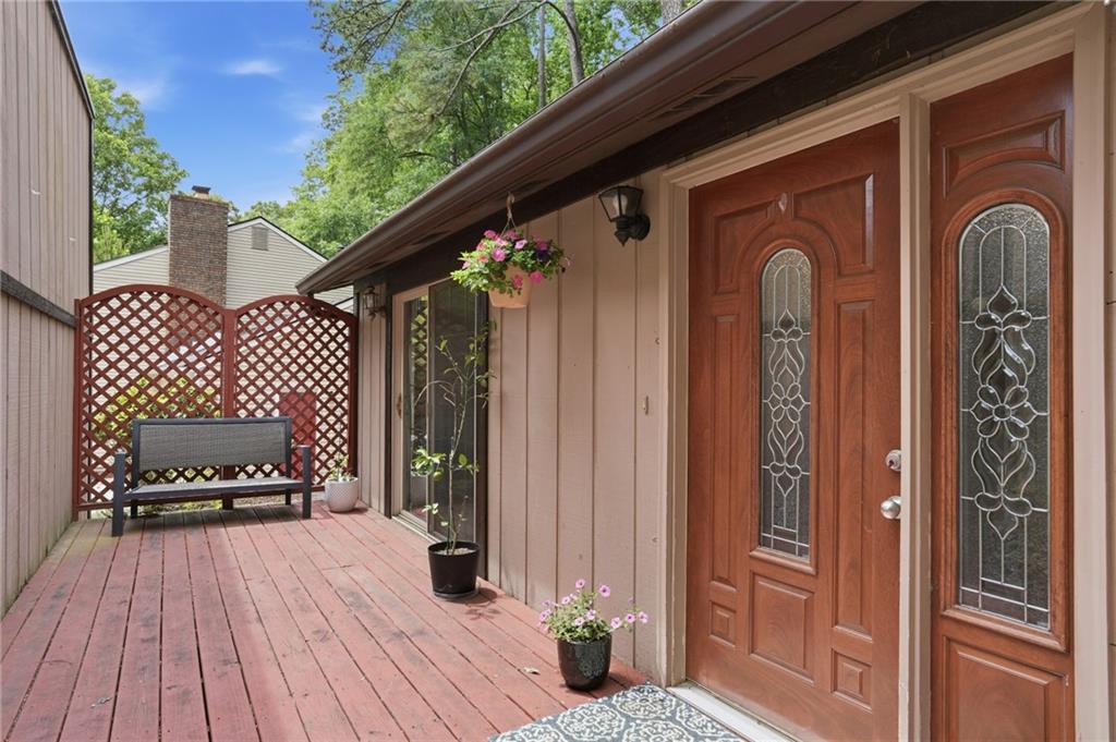 140 Hillside Lane
