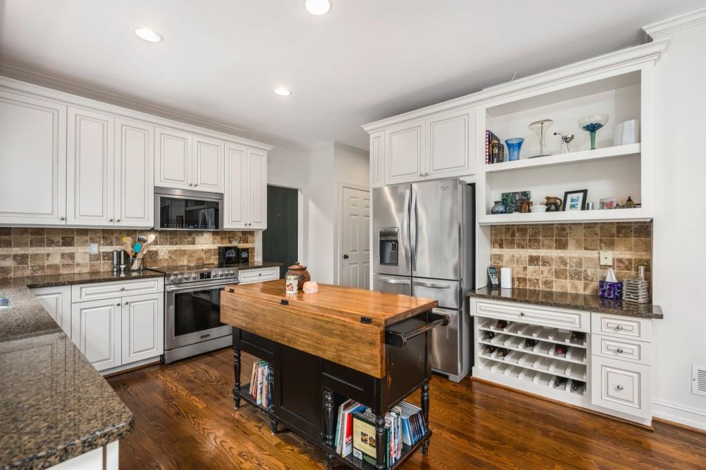 4688 Oakleigh Manor Drive, Powder Springs, Georgia image 13