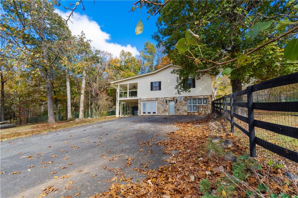 166 High Knoll Road