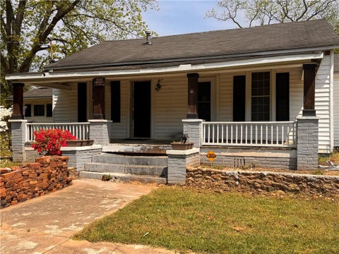Homes For Sale - 1500 Cook Road<br/> Oxford, GA 30054