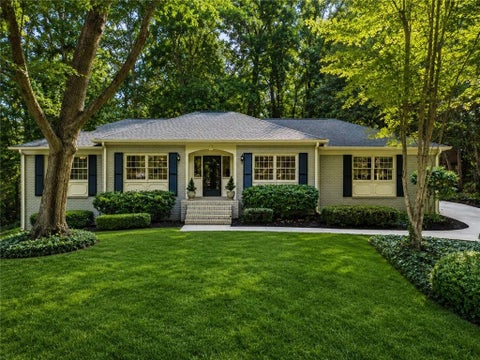 Homes For Sale - 2338 Jay Lane<br/> Smyrna, GA 30080